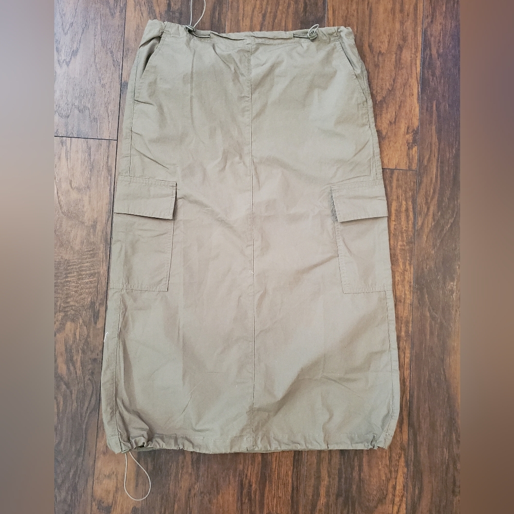 Hunter & Brown NWT Parachute Cargo Midi Skirt Adjustable Green Khaki Size S - Picture 2 of 10